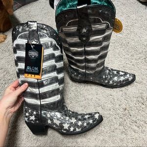 Corral womens black Stars and Stripes glow in the dark snip toe western.